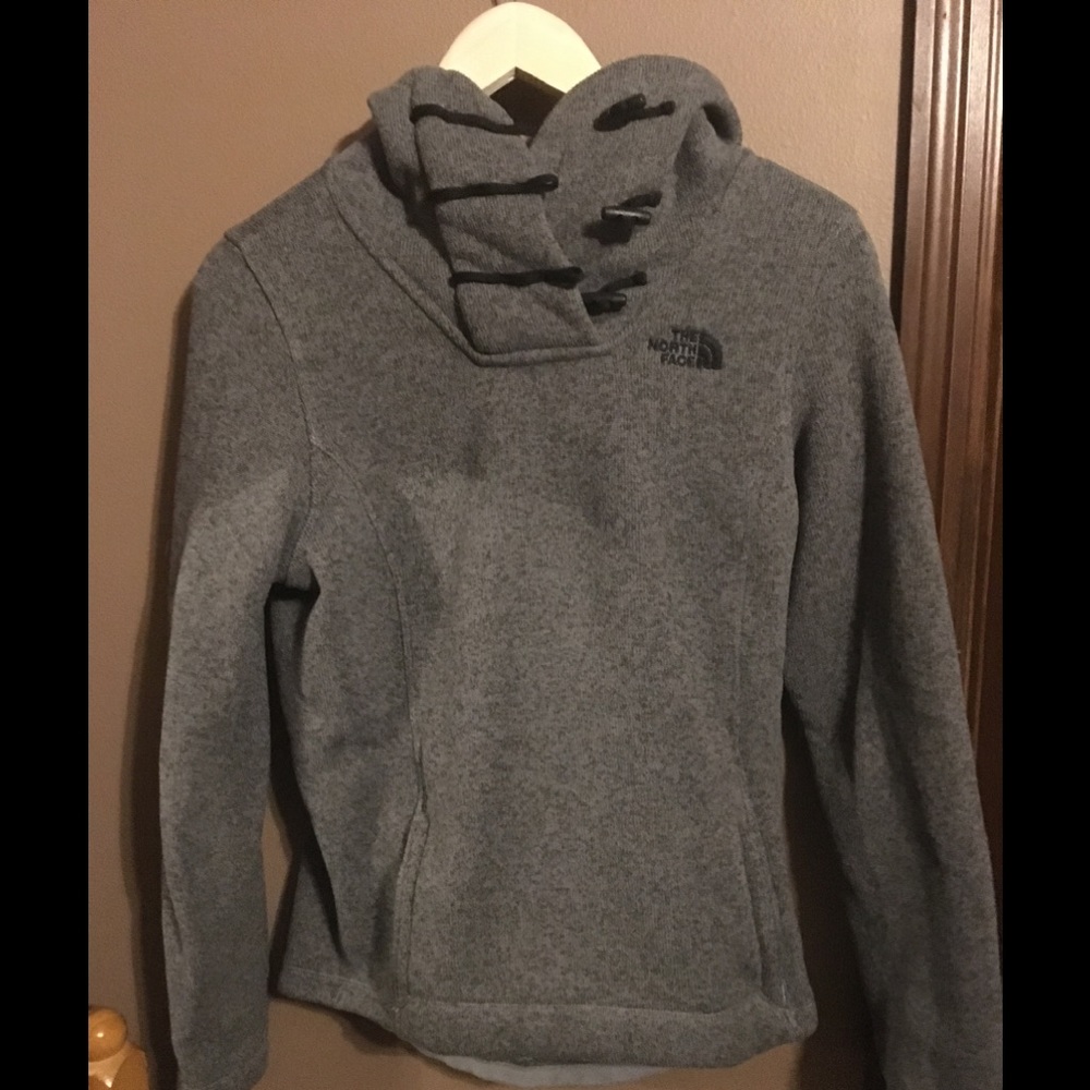 Small North Face Pull Over
